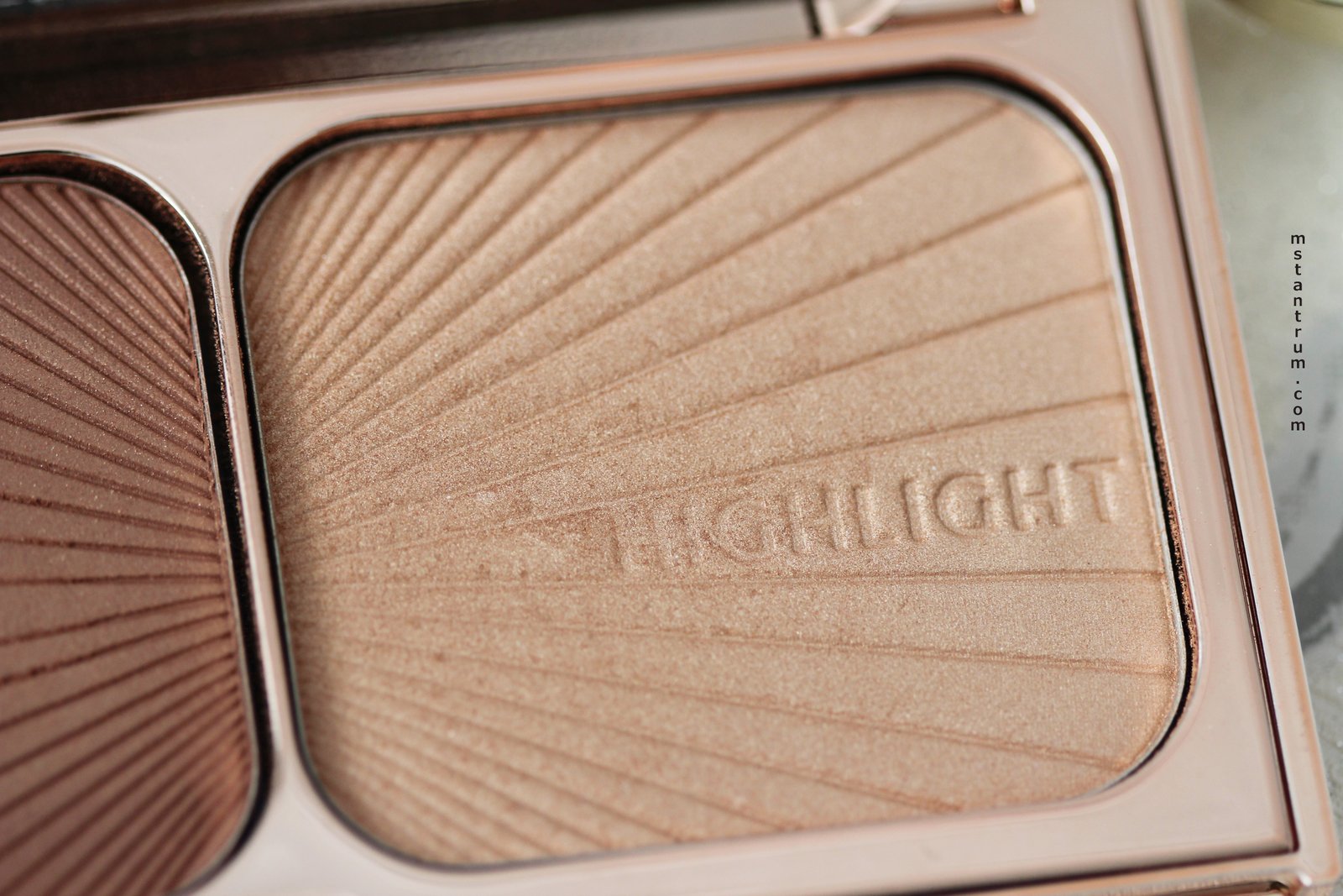 Charlotte tilbury filmstar bronze & glow kit highlight on thatseptembermuse.com