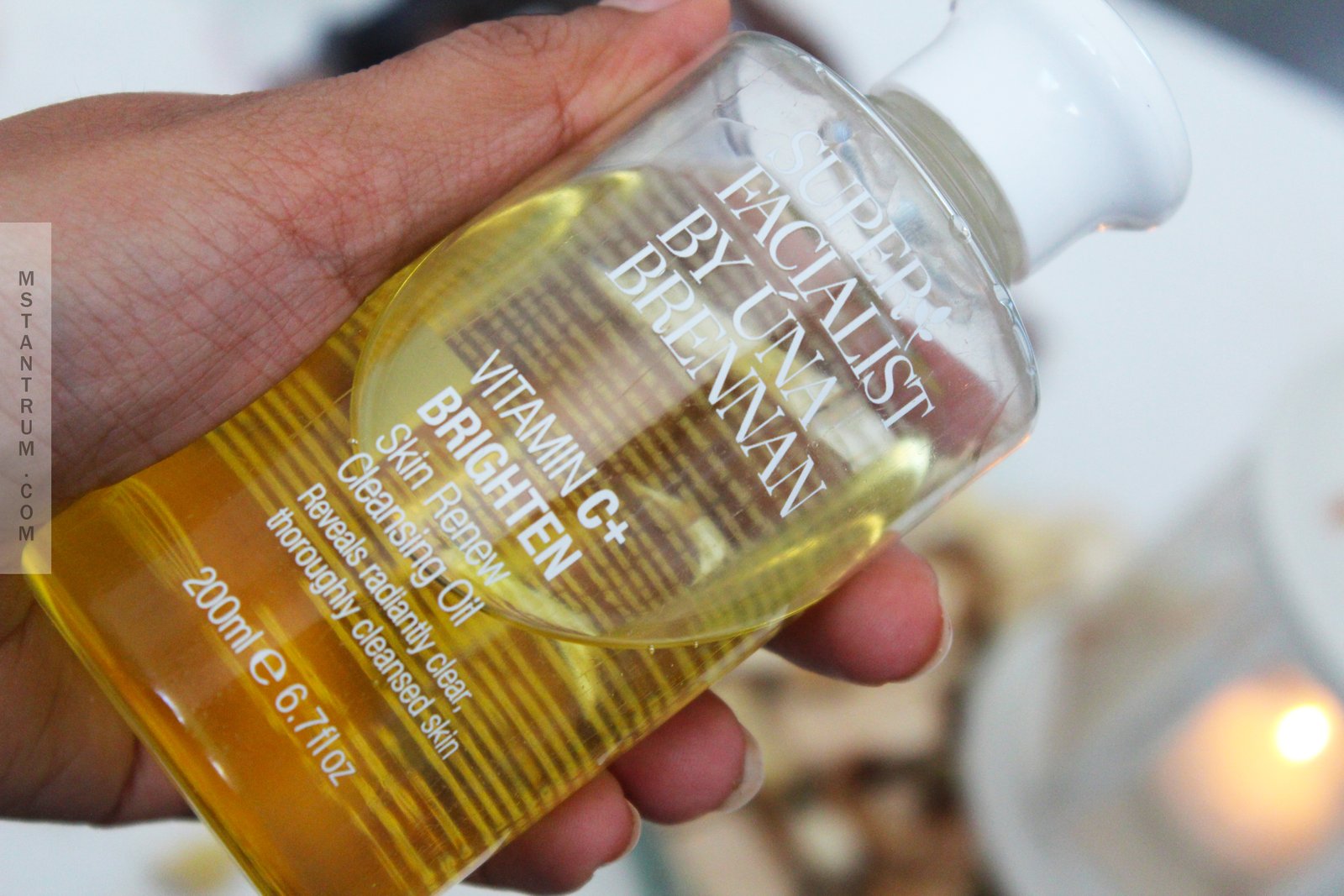 Super Facialist Vitamin C + Brighten skin renew cleanser on thatseptembermuse.com