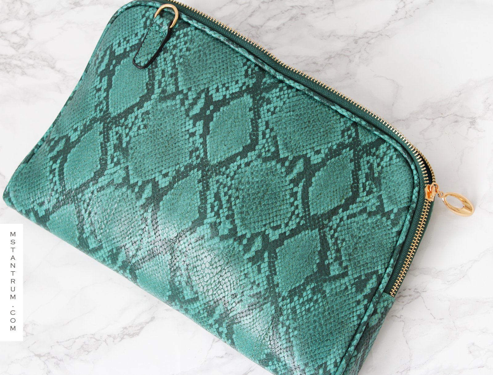 Boohoo Faux snakeskin clutch