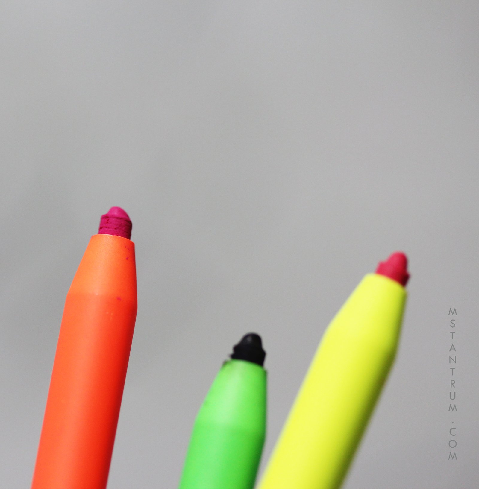 Kiko Cosmetics Active Fluo Collection