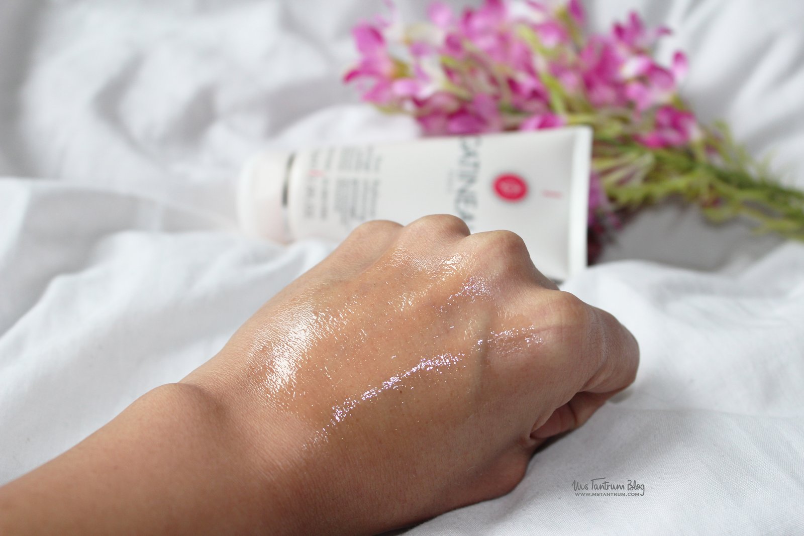 Gatineau Radiance Enhancing Gommage review on Ms Tantrum Blog