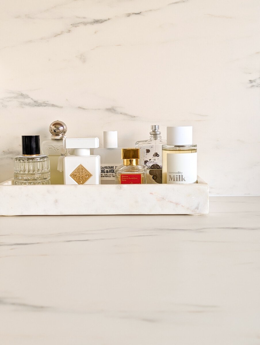 Discover the captivating world of skin scents and their subtle yet powerful impact. Dive into a world where fragrances become an intimate extension of one's essence, leaving an imprint that is as subtle as it is tempting. Explore the allure of skin scents on a sensory journey that celebrates the art of understated elegance.