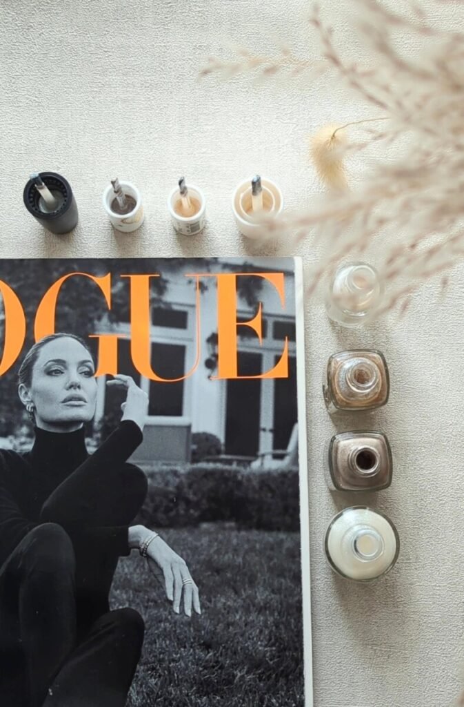 Styling Pearl and Metallic Nails This Season