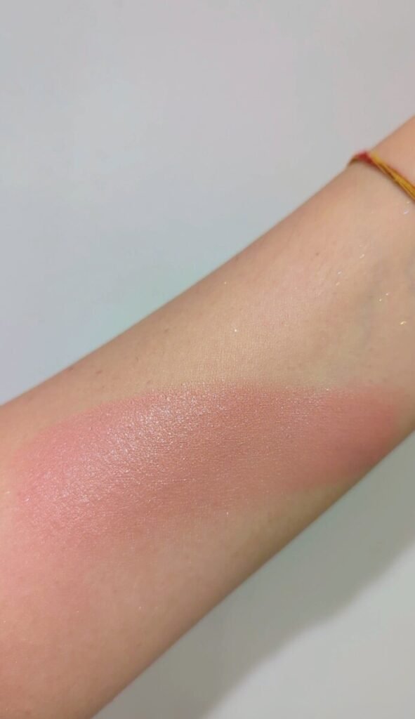 Dewy Liquid Blush 104 Momogumo - SUQQU Winter Holiday COllection 2025 