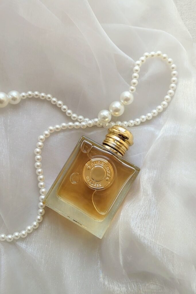  Burberry Goddess – A Modern Vanilla Gourmand Classic