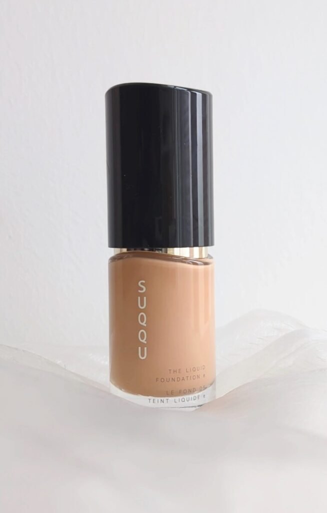 The SUQQU Liquid Foundation e