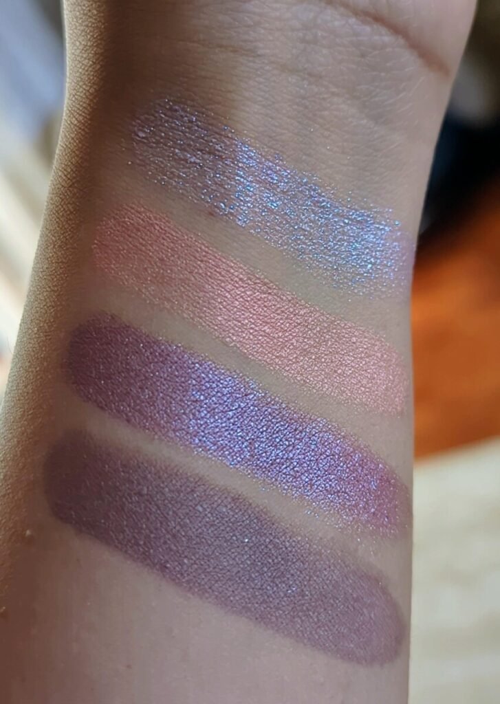 155 FUJIFUTAAI (Coral x Purple) swatches